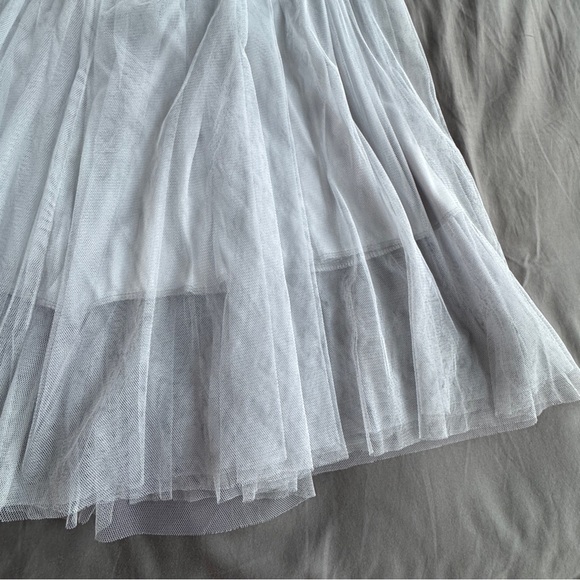Elegant Grey Midi Tulle Skirt - Picture 3 of 4